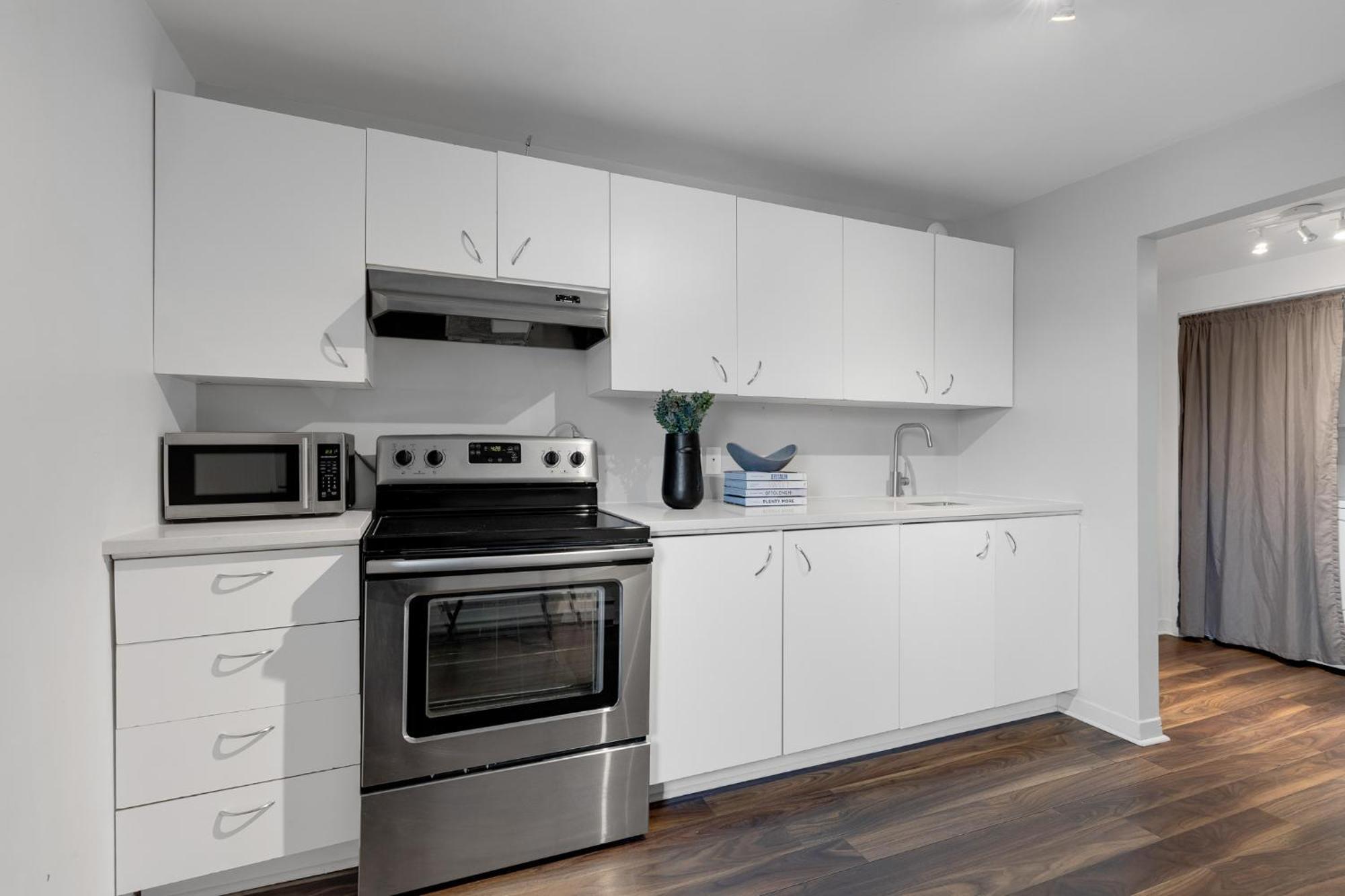 Liv Mtl Soho Aparthotel Montreal Ngoại thất bức ảnh